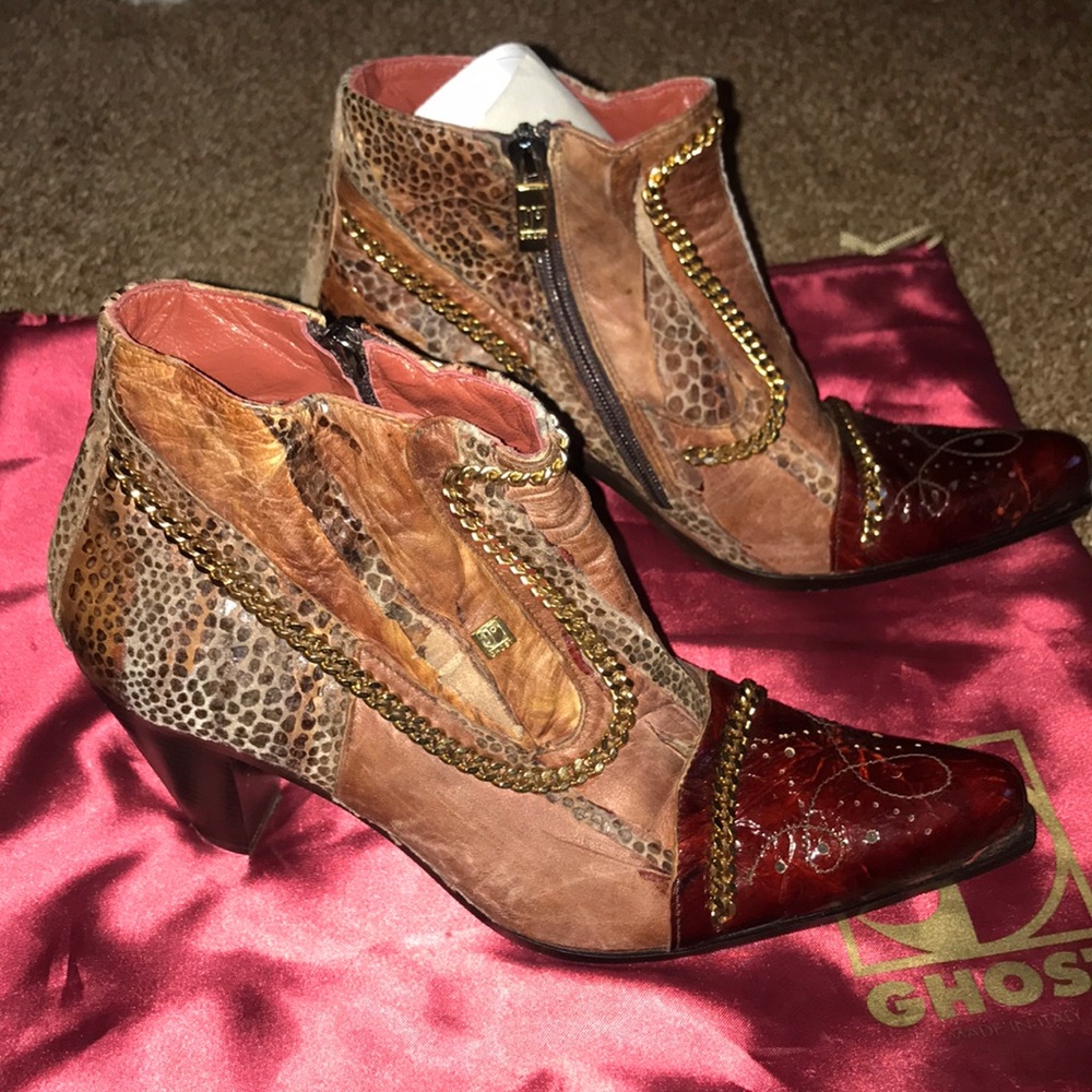 Ghost Boots - image 4